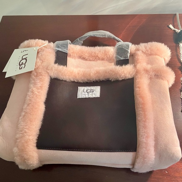 UGG Handbags - UGG Blush and Chocolate Tote Grab and Go Bag